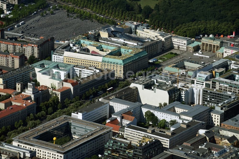 Aerial image Berlin - Street guide of famous promenade and shopping street Unter den Linden in Mitte in Berlin