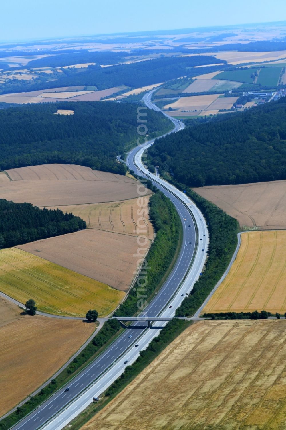 Tauberbischofsheim from the bird's eye view: Street - road guidance of the Bundesautobahn A81 in Tauberbischofsheim in the state Baden-Wurttemberg, Germany