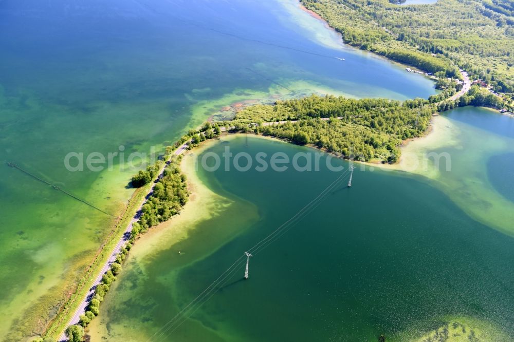 Leezen from above - Street - road guidance of Bandesstrasse 104 to the Ueberquerung and Abgrenzung vom Schweriner Aussensee and vom Schweriner Innensee in Leezen in the state Mecklenburg - Western Pomerania, Germany