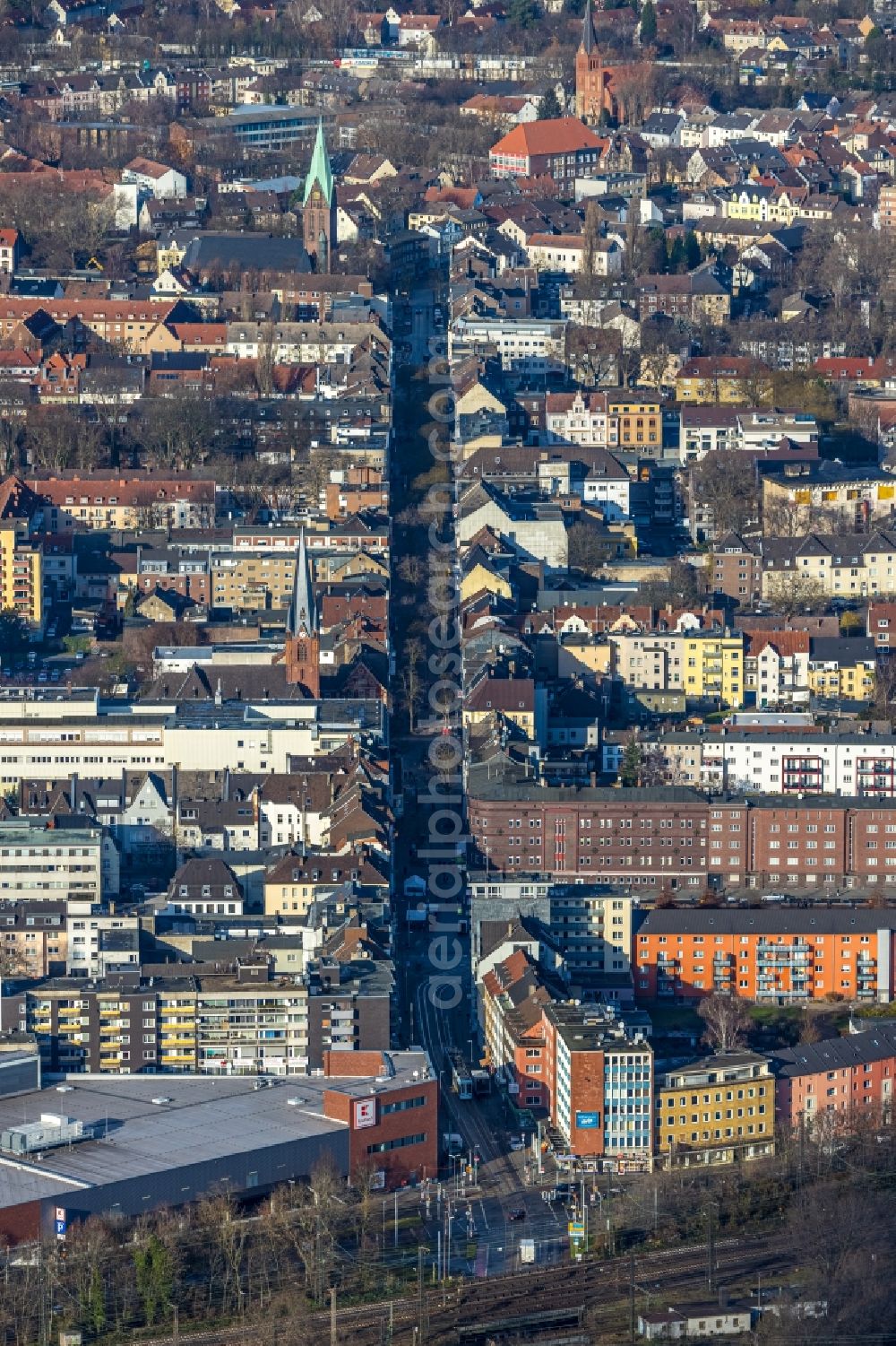 Aerial photograph Herne - Street guide of famous promenade and shopping street Hauptstrasse in the district Wanne-Eickel in Herne in the state North Rhine-Westphalia, Germany