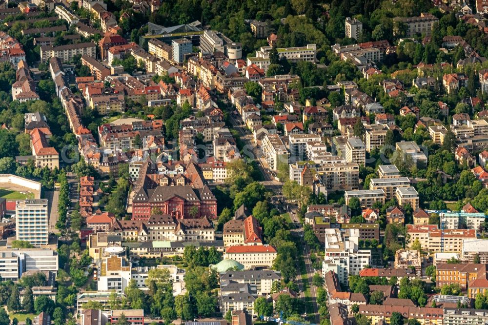 Freiburg im Breisgau from the bird's eye view: Street - road guidance of Habsburger Strasse in Freiburg im Breisgau in the state Baden-Wurttemberg, Germany