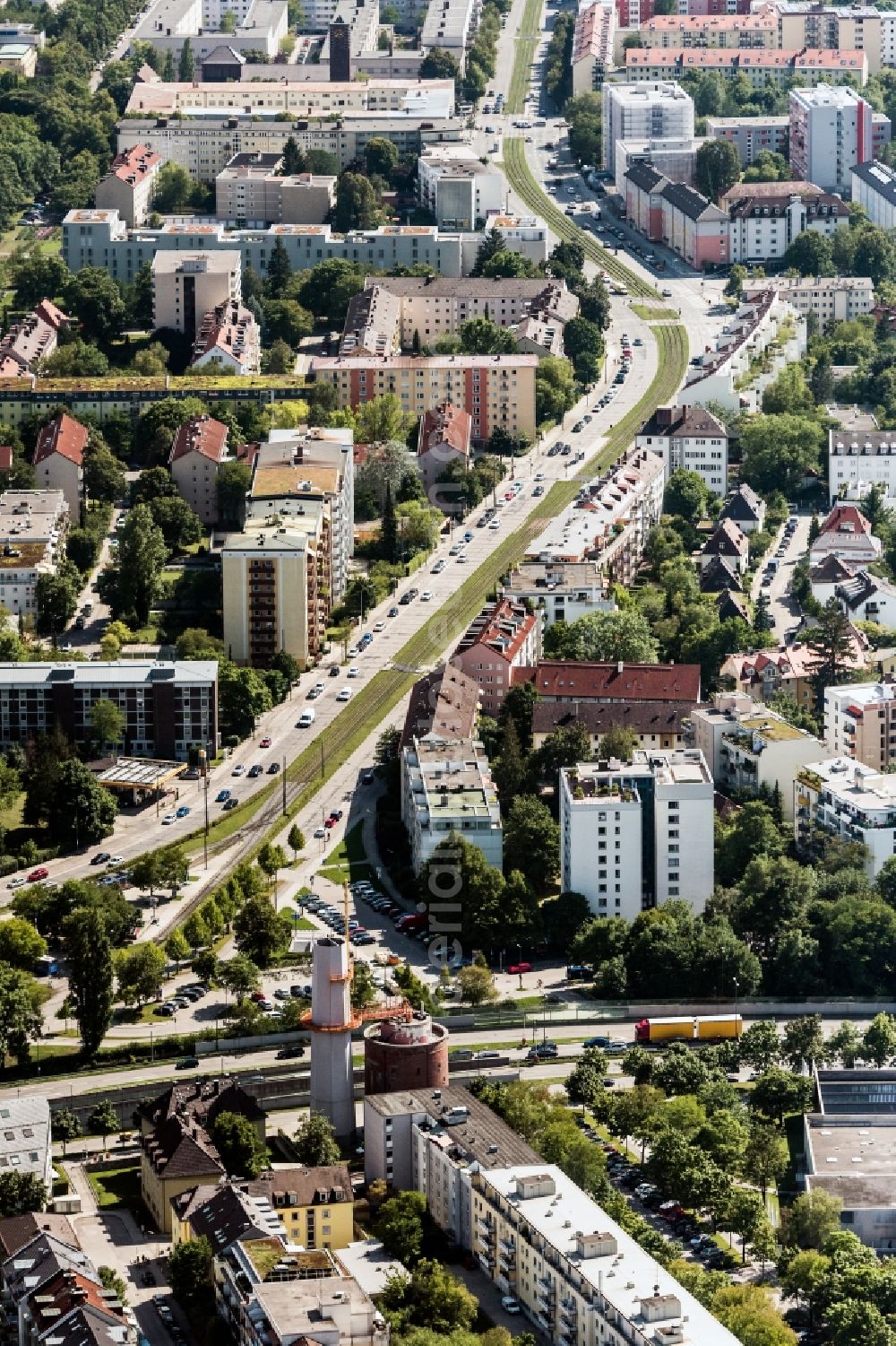 Aerial photograph München - Street - road guidance Schleissheimer Strasse in Richtung Innenstadt in Munich in the state Bavaria, Germany