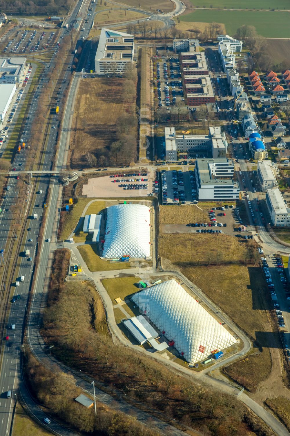 Aerial photograph Dortmund - Looped street - road guidance of B1 - B236 in the district Gartenstadt-Sued in Dortmund at Ruhrgebiet in the state North Rhine-Westphalia, Germany