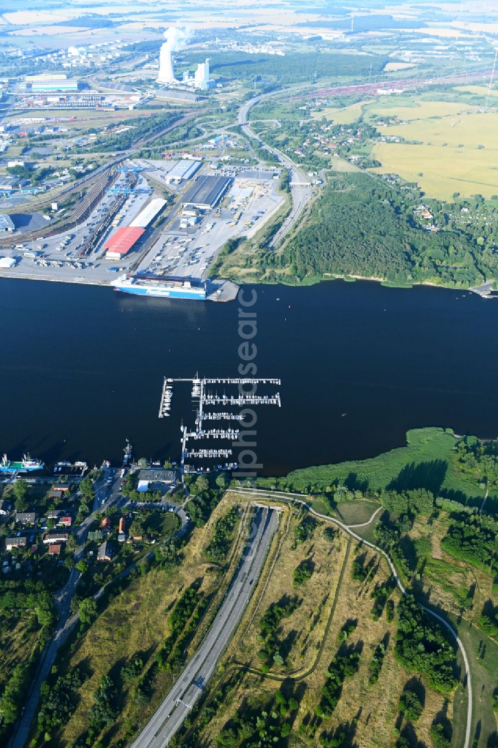 Aerial image Rostock - Road layout in tunnel construction to shore crossing the Warnowtunnel - Warnowquerung in Rostock in the state Mecklenburg - Western Pomerania, Germany