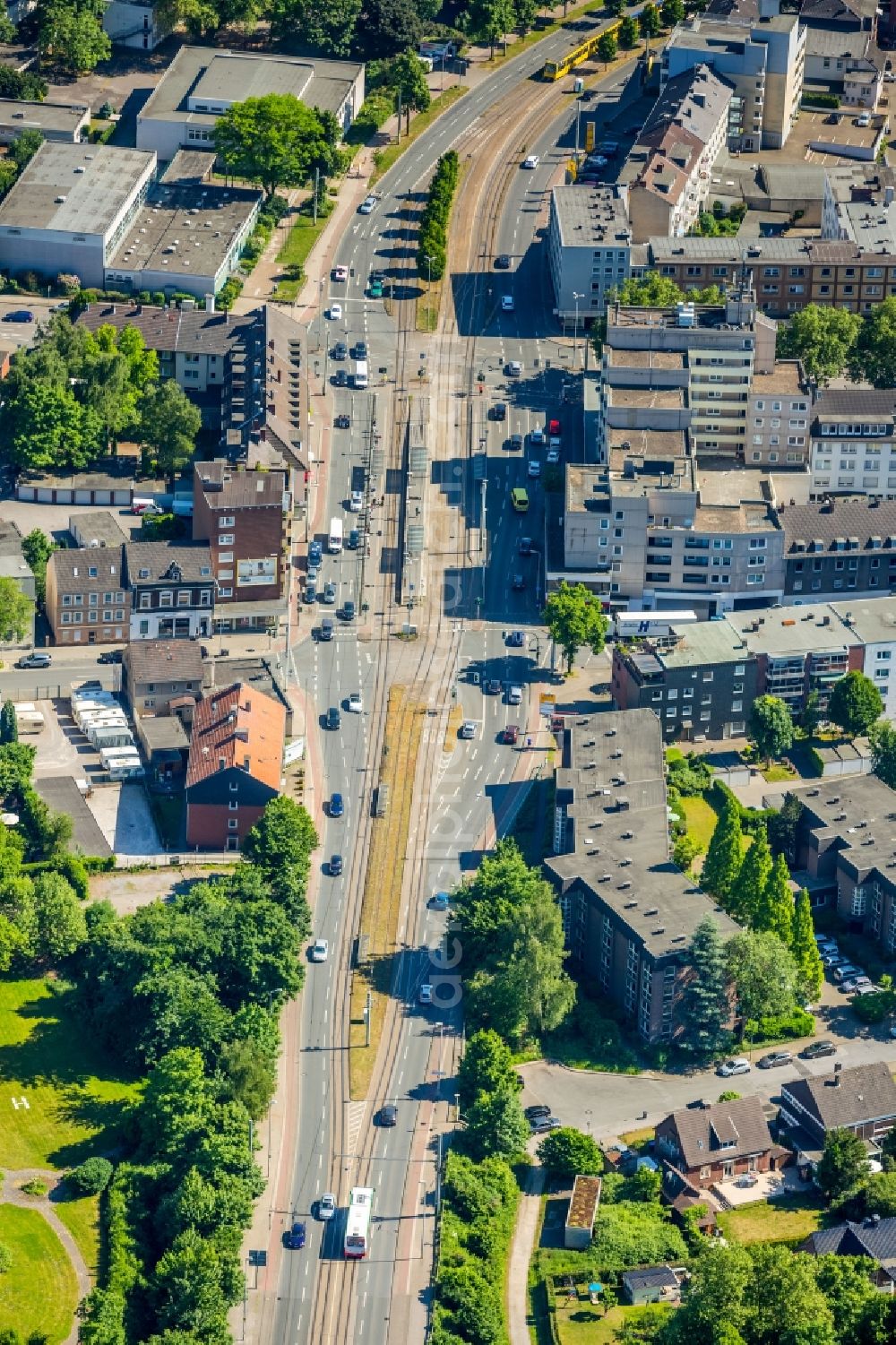 Aerial photograph Gelsenkirchen - Street - road guidance of Turfstrasse in the district Horst in Gelsenkirchen in the state North Rhine-Westphalia, Germany