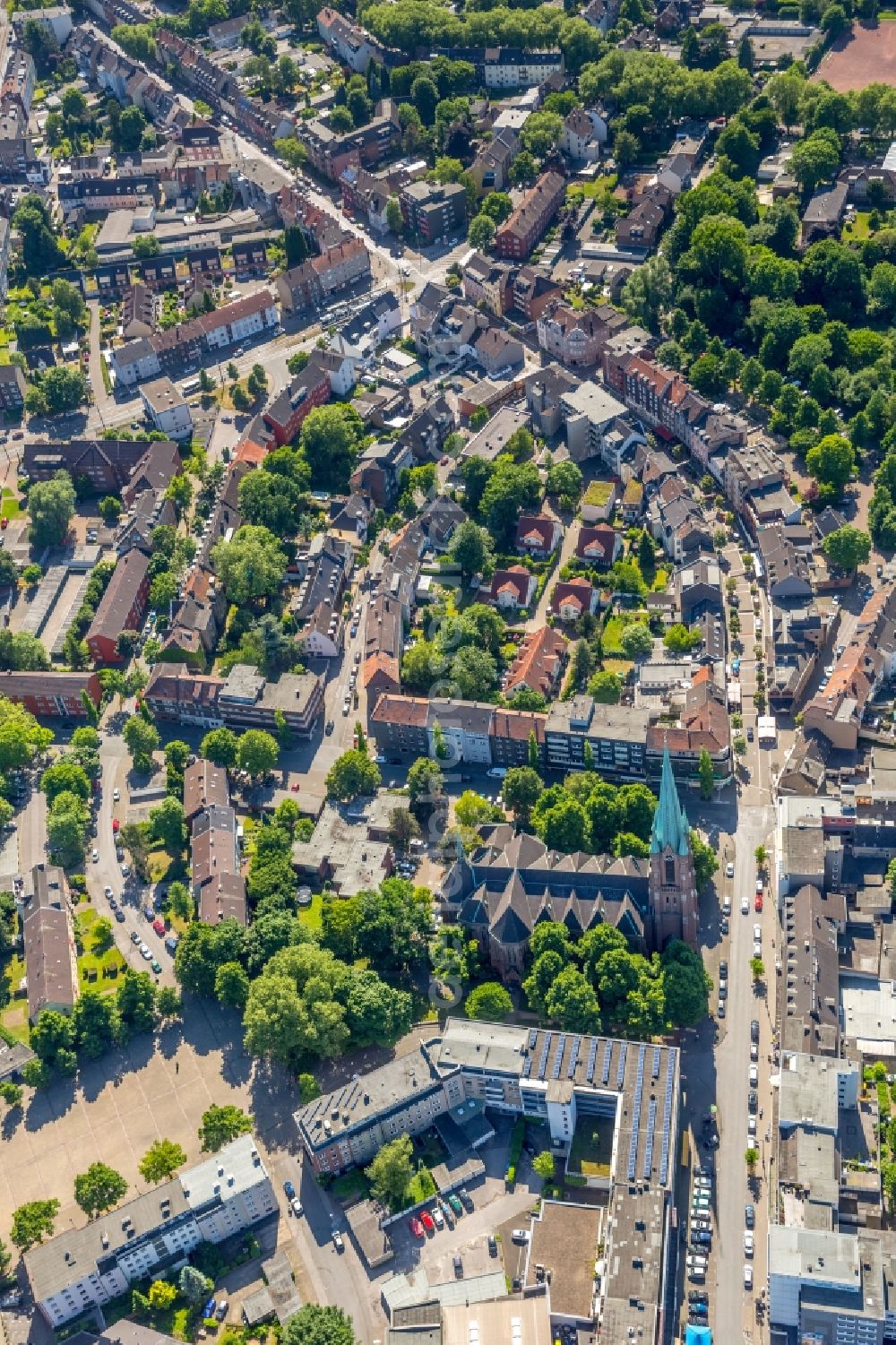 Aerial image Gelsenkirchen - Street - road guidance of Turfstrasse in the district Horst in Gelsenkirchen in the state North Rhine-Westphalia, Germany