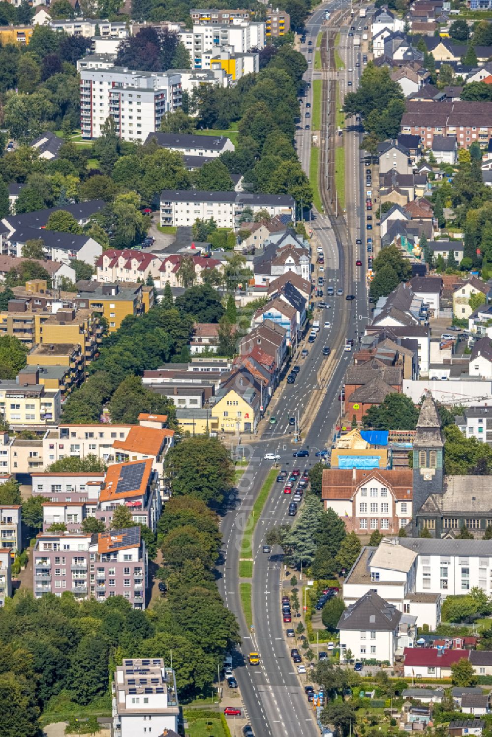 Aerial image Bochum - Street - road guidance on street Wattenscheider Hellweg in Bochum at Ruhrgebiet in the state North Rhine-Westphalia, Germany