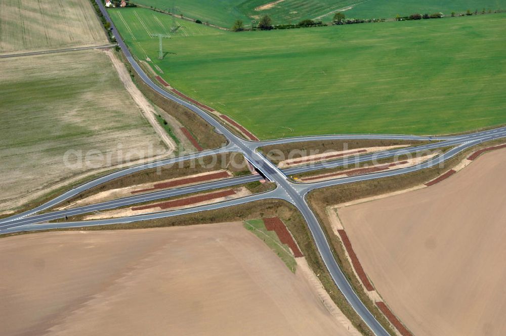 Aerial image BENSDORF - Blick auf den Strassenverlauf der L96 Ortsumgehung Bensdorf. Sie unterliegt dem Zuständigkeitsbereich Landesbetrieb Straßenwesen Niederlassung West Hauptsitz Potsdam, Steinstraße 104-106, 14480 Potsdam, Tel. +49(0)331 2334-0, Fax +49(0)331 2334-282, E-Mail: p.poststellels@ls.brandenburg.de; Die Projektsteuerung erfolgt durch Schüßler Plan Ingenieurgesellschaft mbH, Greifswalder Straße 80 A, 10405 Berlin, Tel. +49(0)30 42106 0, E-Mail: berlin@schuessler-plan.de