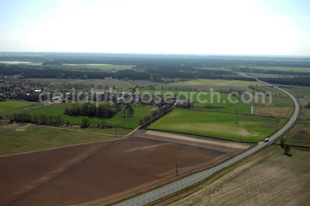 BENSDORF from the bird's eye view: Blick auf den Strassenverlauf der L96 Ortsumgehung Bensdorf. Sie unterliegt dem Zuständigkeitsbereich Landesbetrieb Straßenwesen Niederlassung West Hauptsitz Potsdam, Steinstraße 104-106, 14480 Potsdam, Tel. +49(0)331 2334-0, Fax +49(0)331 2334-282, E-Mail: p.poststellels@ls.brandenburg.de; Die Projektsteuerung erfolgt durch Schüßler Plan Ingenieurgesellschaft mbH, Greifswalder Straße 80 A, 10405 Berlin, Tel. +49(0)30 42106 0, E-Mail: berlin@schuessler-plan.de