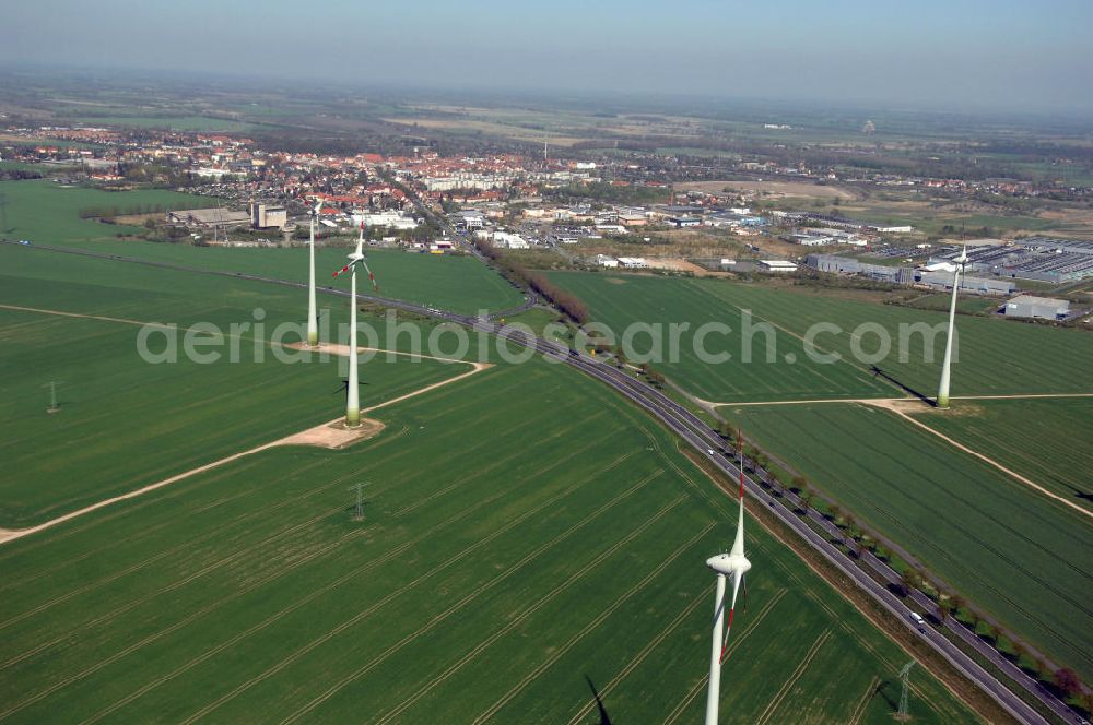 Aerial photograph NAUEN - Blick auf den Strassenverlauf der B273 Ortsumgehung Nauen. Sie unterliegt dem Zuständigkeitsbereich Landesbetrieb Straßenwesen Niederlassung West Hauptsitz Potsdam, Steinstraße 104-106, 14480 Potsdam, Tel. +49(0)331 2334-0, Fax +49(0)331 2334-282, E-Mail: p.poststellels@ls.brandenburg.de; Die Projektsteuerung erfolgt durch Schüßler Plan Ingenieurgesellschaft mbH, Greifswalder Straße 80 A, 10405 Berlin, Tel. +49(0)30 42106 0, E-Mail: berlin@schuessler-plan.de