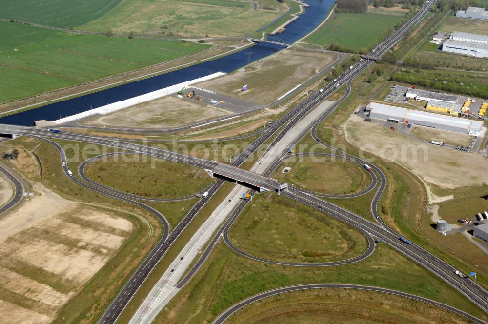 Aerial image WUSTERMARK - Blick auf den Strassenverlauf der B5 Ortsumgehung Wustermark. Sie unterliegt dem Zuständigkeitsbereich Landesbetrieb Straßenwesen Niederlassung West Hauptsitz Potsdam, Steinstraße 104-106, 14480 Potsdam, Tel. +49(0)331 2334-0, Fax +49(0)331 2334-282, E-Mail: p.poststellels@ls.brandenburg.de; Die Projektsteuerung erfolgt durch Schüßler Plan Ingenieurgesellschaft mbH, Greifswalder Straße 80 A, 10405 Berlin, Tel. +49(0)30 42106 0, E-Mail: berlin@schuessler-plan.de