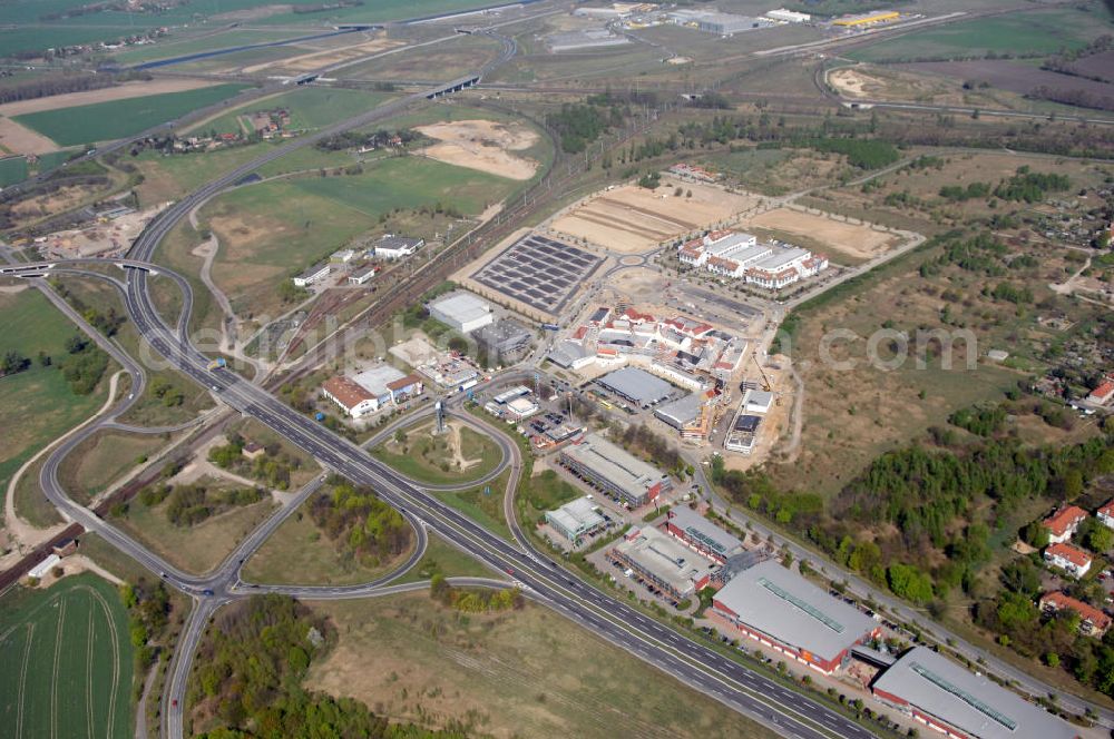 Aerial image WUSTERMARK - Blick auf den Strassenverlauf der B5 Ortsumgehung Wustermark. Sie unterliegt dem Zuständigkeitsbereich Landesbetrieb Straßenwesen Niederlassung West Hauptsitz Potsdam, Steinstraße 104-106, 14480 Potsdam, Tel. +49(0)331 2334-0, Fax +49(0)331 2334-282, E-Mail: p.poststellels@ls.brandenburg.de; Die Projektsteuerung erfolgt durch Schüßler Plan Ingenieurgesellschaft mbH, Greifswalder Straße 80 A, 10405 Berlin, Tel. +49(0)30 42106 0, E-Mail: berlin@schuessler-plan.de