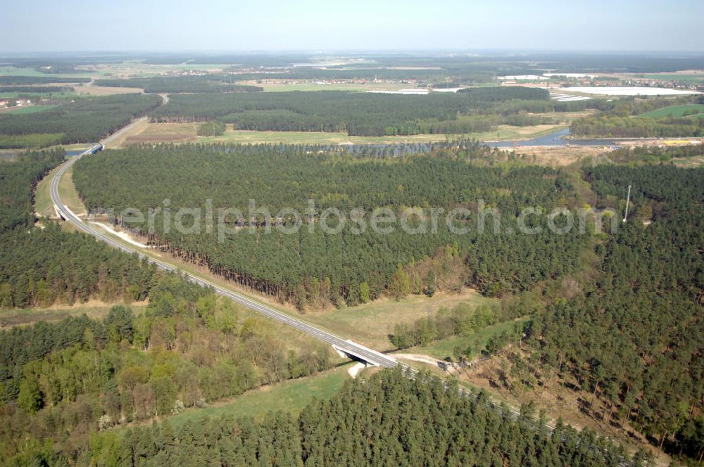 Aerial photograph WUSTERWITZ - Blick auf den Strassenverlauf der L96 Ortsumgehung Wusterwitz. Sie unterliegt dem Zuständigkeitsbereich Landesbetrieb Straßenwesen Niederlassung West Hauptsitz Potsdam, Steinstraße 104-106, 14480 Potsdam, Tel. +49(0)331 2334-0, Fax +49(0)331 2334-282, E-Mail: p.poststellels@ls.brandenburg.de; Die Projektsteuerung erfolgt durch Schüßler Plan Ingenieurgesellschaft mbH, Greifswalder Straße 80 A, 10405 Berlin, Tel. +49(0)30 42106 0, E-Mail: berlin@schuessler-plan.de