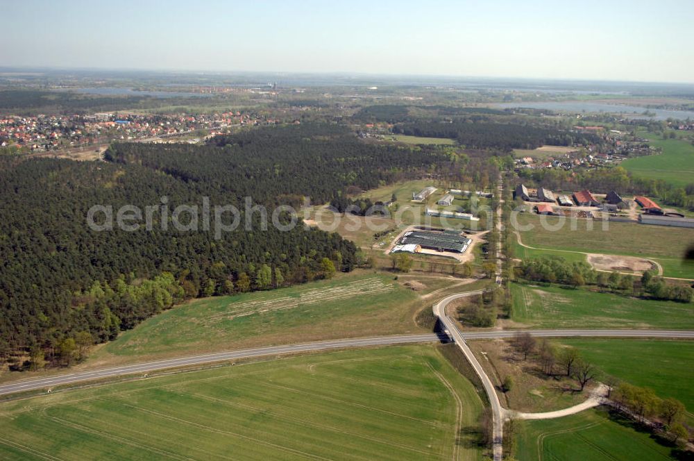 WUSTERWITZ from the bird's eye view: Blick auf den Strassenverlauf der L96 Ortsumgehung Wusterwitz. Sie unterliegt dem Zuständigkeitsbereich Landesbetrieb Straßenwesen Niederlassung West Hauptsitz Potsdam, Steinstraße 104-106, 14480 Potsdam, Tel. +49(0)331 2334-0, Fax +49(0)331 2334-282, E-Mail: p.poststellels@ls.brandenburg.de; Die Projektsteuerung erfolgt durch Schüßler Plan Ingenieurgesellschaft mbH, Greifswalder Straße 80 A, 10405 Berlin, Tel. +49(0)30 42106 0, E-Mail: berlin@schuessler-plan.de