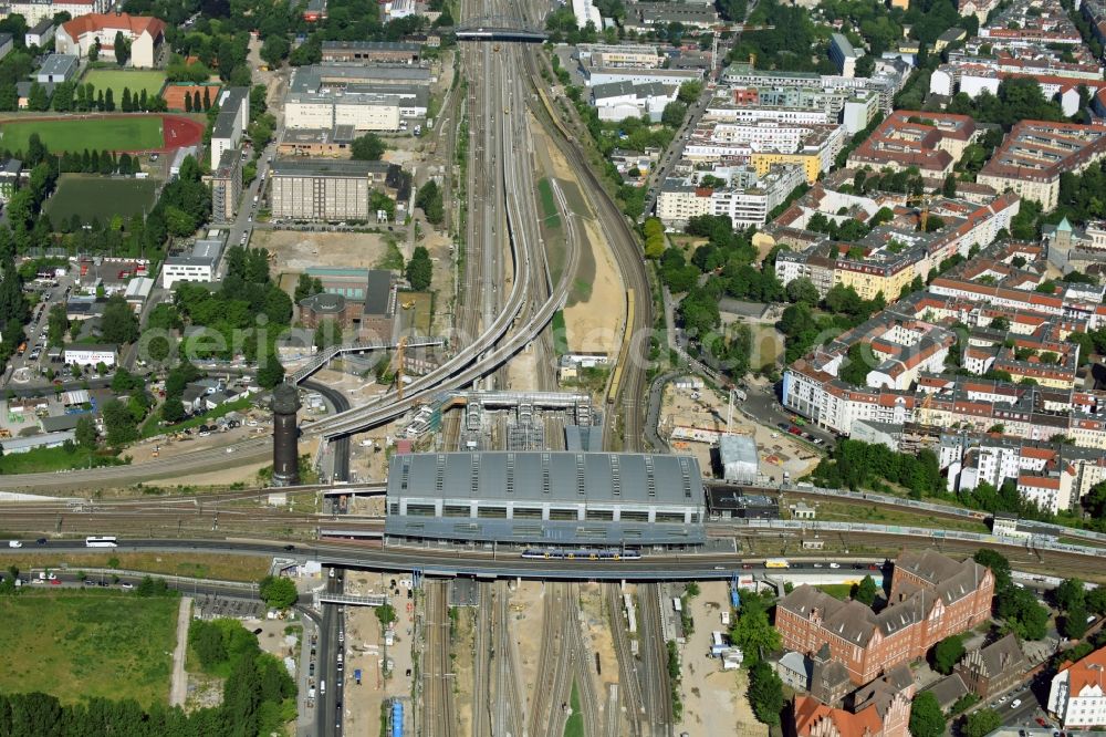 Berlin from the bird's eye view: Route expansion station -Warschauer road to east cross rail station Ostkreuz Friedrichshain district of Berlin