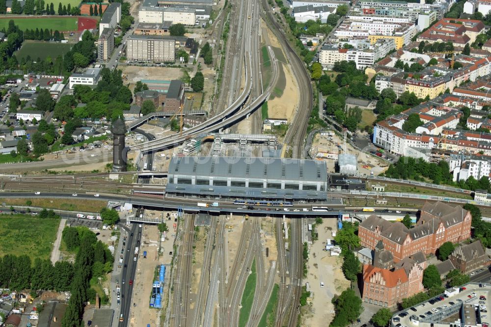 Berlin from the bird's eye view: Route expansion station -Warschauer road to east cross rail station Ostkreuz Friedrichshain district of Berlin