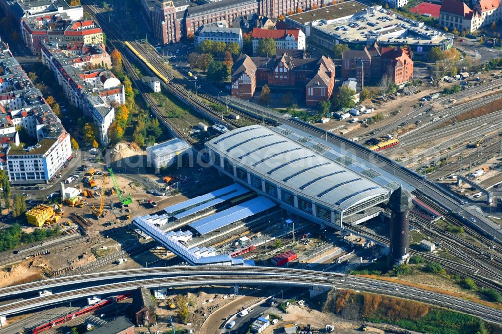 Berlin from the bird's eye view: Route expansion station -Warschauer road to east cross rail station Ostkreuz Friedrichshain district of Berlin