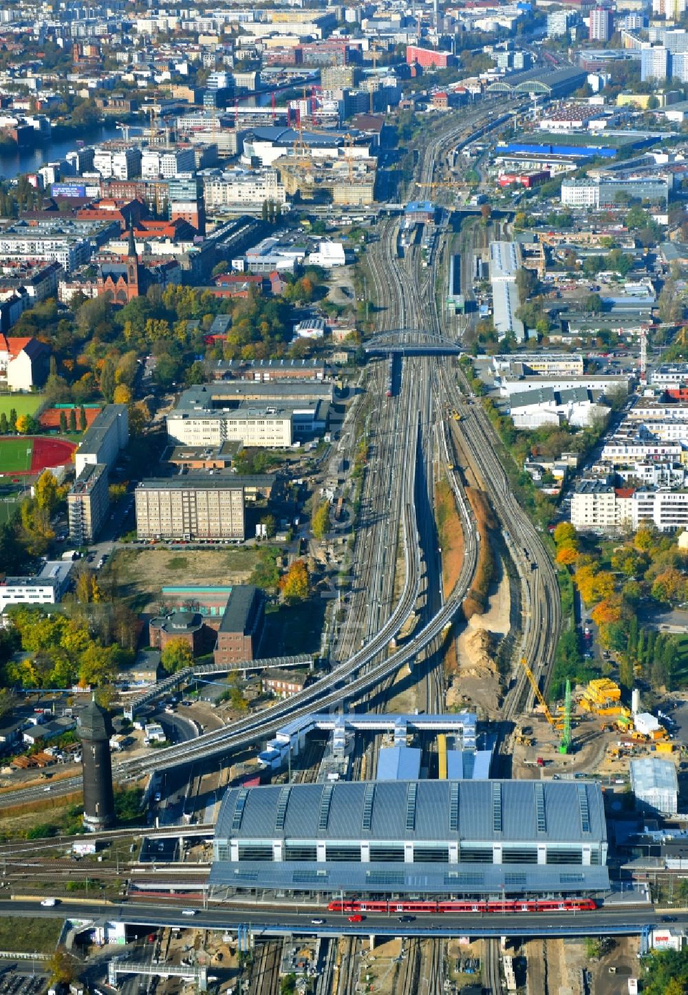 Berlin from the bird's eye view: Route expansion station -Warschauer road to east cross rail station Ostkreuz Friedrichshain district of Berlin