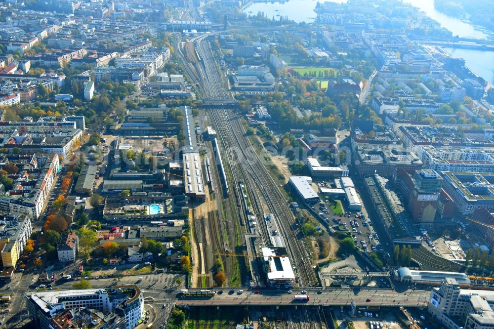 Aerial photograph Berlin - Route expansion station - Warschauer road to east cross rail station in Friedrichshain district of Berlin