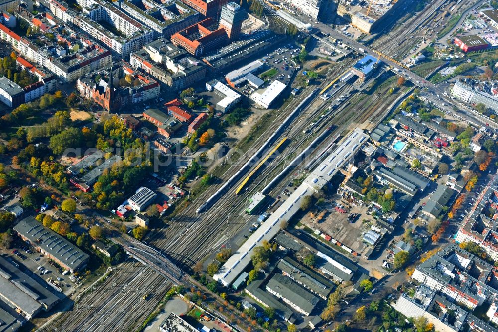 Berlin from the bird's eye view: Route expansion station - Warschauer road to east cross rail station in Friedrichshain district of Berlin