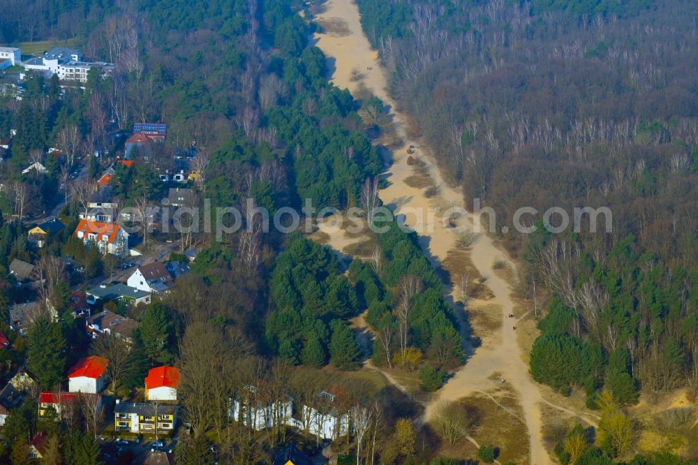 Berlin from above - Route course of the former inner-German border between the GDR German Democratic Republic and the Federal Republic of Germany Federal Republic of Germany in a forest terrain in the district Reinickendorf in Berlin, Germany