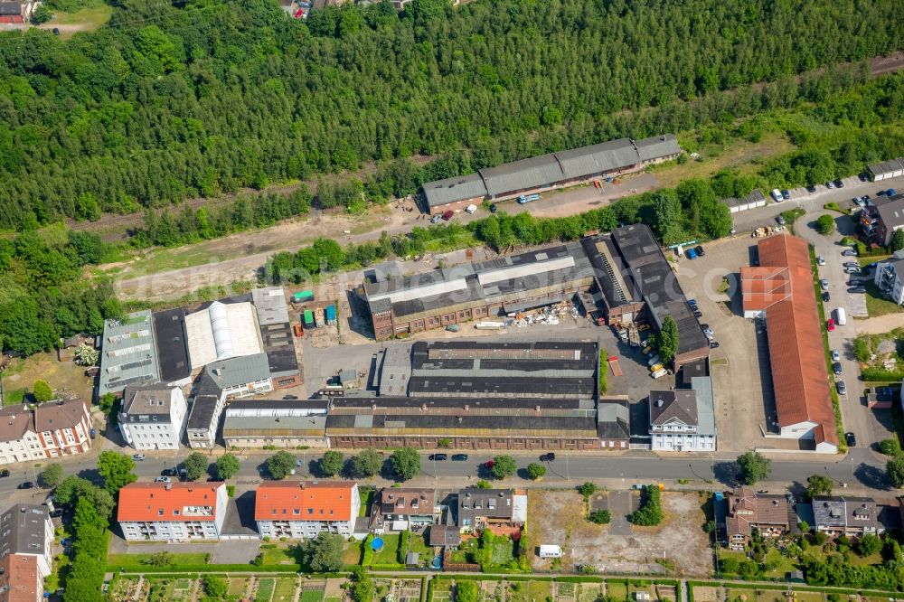 Aerial photograph Bochum - Distance guidance of the wheel of way and the skat road bicycle quick way Ruhr RS1 in the district of Wattenscheid in Bochum in the federal state North Rhine-Westphalia, Germany