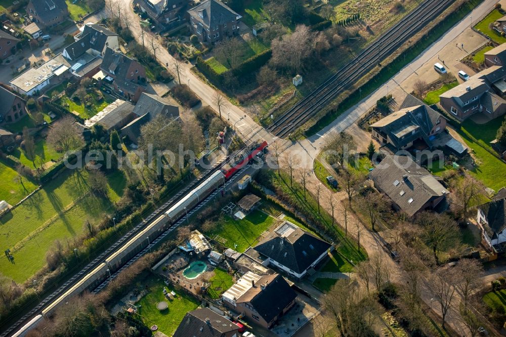 Aerial photograph Emmerich am Rhein - Route of the long distance freight haul Betuwe in Praest district in Emmerich am Rhein in North Rhine-Westphalia