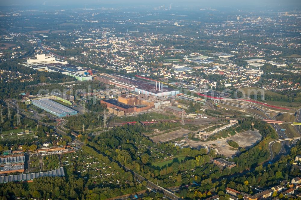 Bochum from above - Demonstration against FusionsBuilding and production halls on the premises of thyssenkrupp Steel Europe AG in Bochum in the state North Rhine-Westphalia, Germany