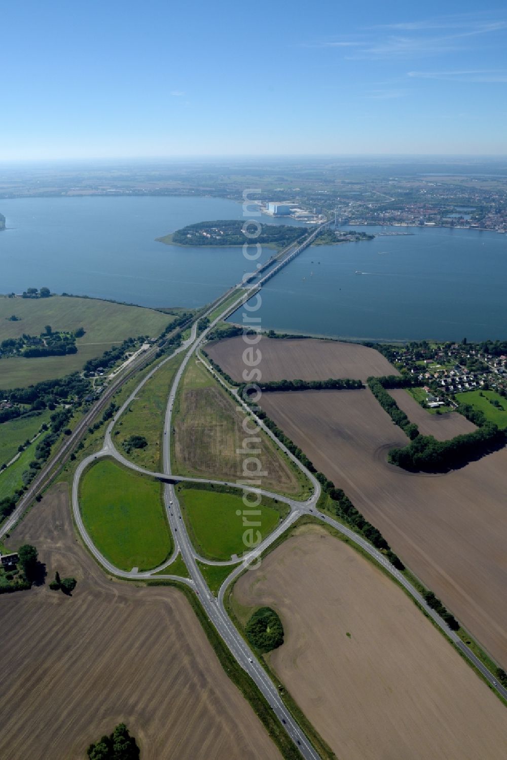 Aerial photograph Stralsund - The Strelasund -Ruegenbruecke with Ruegendamm before Stralsund's old town in the state of Mecklenburg-Western Pomerania