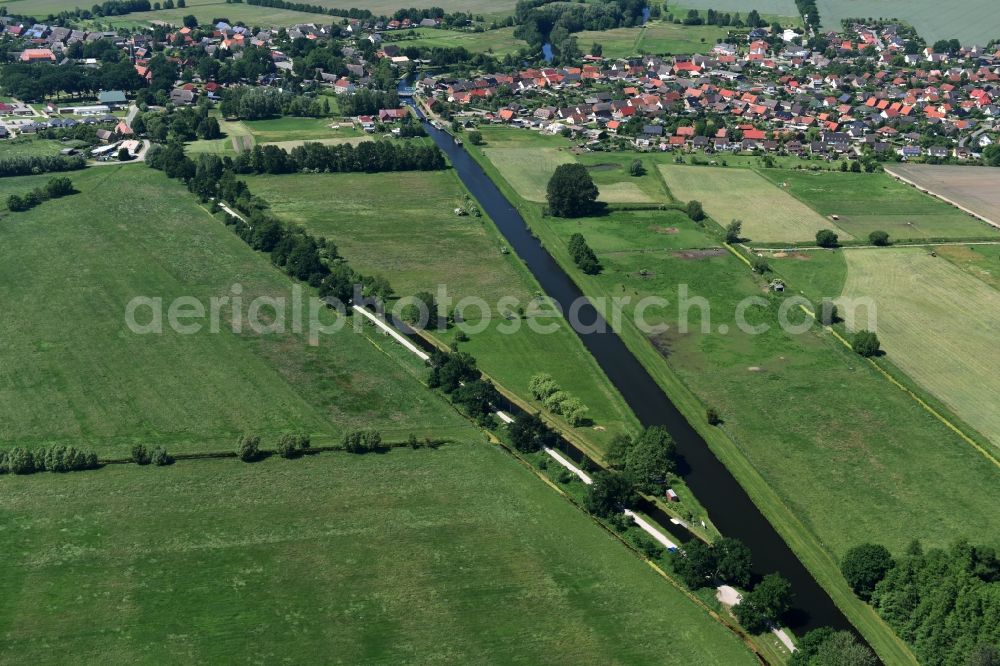 Banzkow from the bird's eye view: Stoercanal with sluice and Muehlengraben with weir in Banzkow in the state Mecklenburg - Western Pomerania