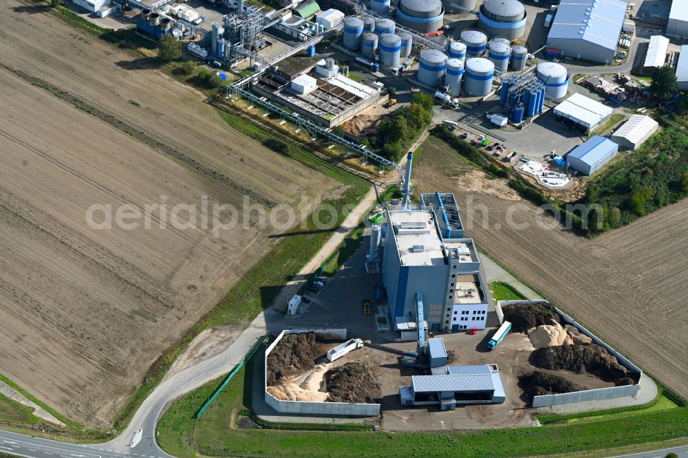 Uetze from above - Power plant DBE - Dollbergen Bioenergie GmbH with power generation plants in Uetze in the state Lower Saxony, Germany