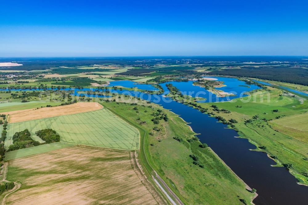 Aerial image Kehnert - Structures of a floodplain and meadow river landscape Elbe in Bertingen in the state Saxony-Anhalt, Germany