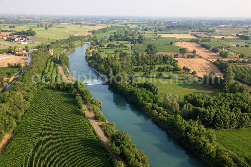 Aerial image Campagnola - Grassland structures of a meadow and field landscape in the lowland on river Mincio in Campagnola in Veneto, Italy