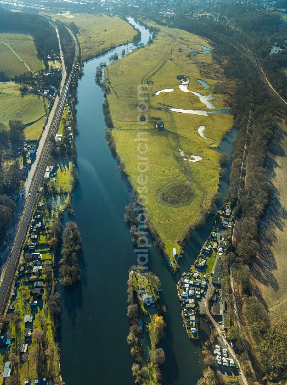 Aerial photograph Witten - Grassland structures of a meadow and field landscape in the lowland of NSG Ruhrauen in Witten in the state North Rhine-Westphalia, Germany