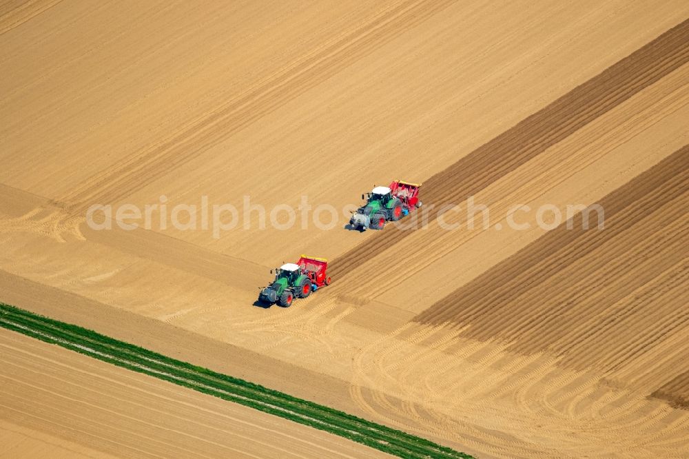 Aerial photograph Linnich - Structures on harrowing and seeding agricultural fields in Linnich in the state North Rhine-Westphalia