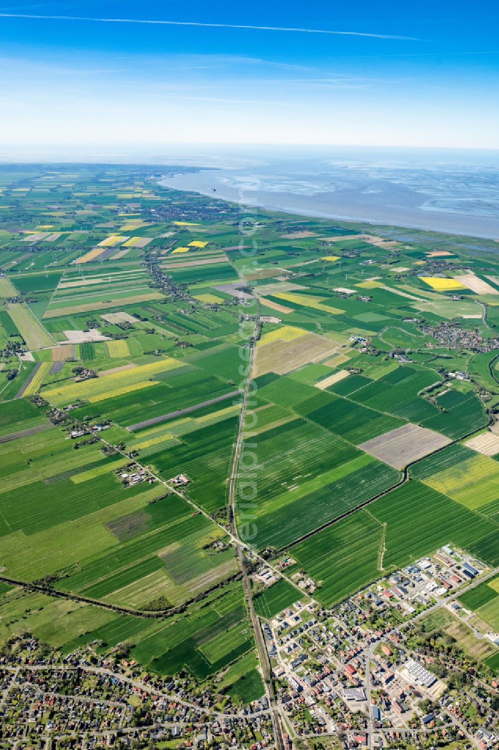 Aerial photograph Cadenberge - Structures on agricultural fields in Cadenberge in the state Lower Saxony, Germany