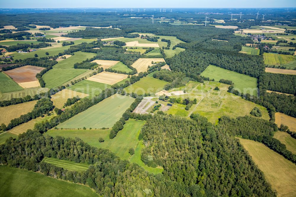 Aerial photograph Dorsten - Structures on agricultural fields in Dorsten at Ruhrgebiet in the state North Rhine-Westphalia, Germany