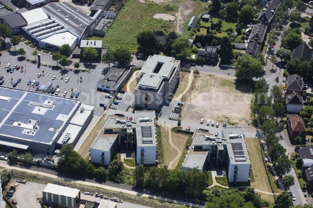 Aerial photograph Kleve - Student Residence - Building of Studierendenwerk on Flutstrasse in Kleve in the state North Rhine-Westphalia, Germany