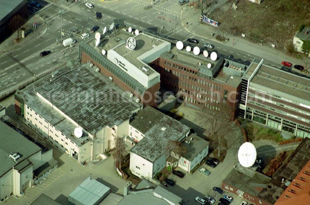 Aerial image Hamburg - Studio Hamburg GmbH Jenfelder Allee 80 22039 Hamburg Telefon: 040/6688 0 FAX: 040/6688 1133 Email: pressestelle@studio-hamburg.de