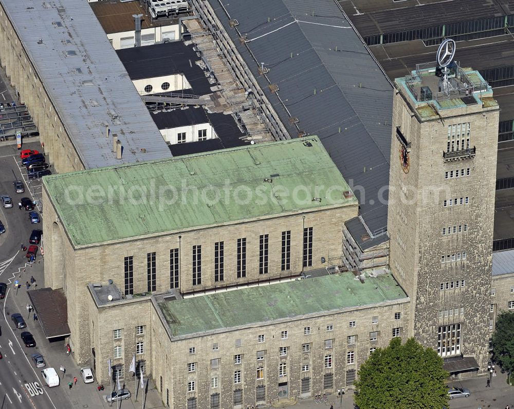 Stuttgart from above - Blick auf den Stuttgarter Hauptbahnhof. Der ab 1914 erbaute Kopfbahnhof soll im Rahmen des Projektes Stuttgart 21 zum Großteil abgerissen und in einen unterirdischen Durchgangsbahnhof umgewandelt werden. View of Stuttgart Central Station. The termnal station will be largely demolished during the project Stuttgart 21 and converted into an underground transit station.