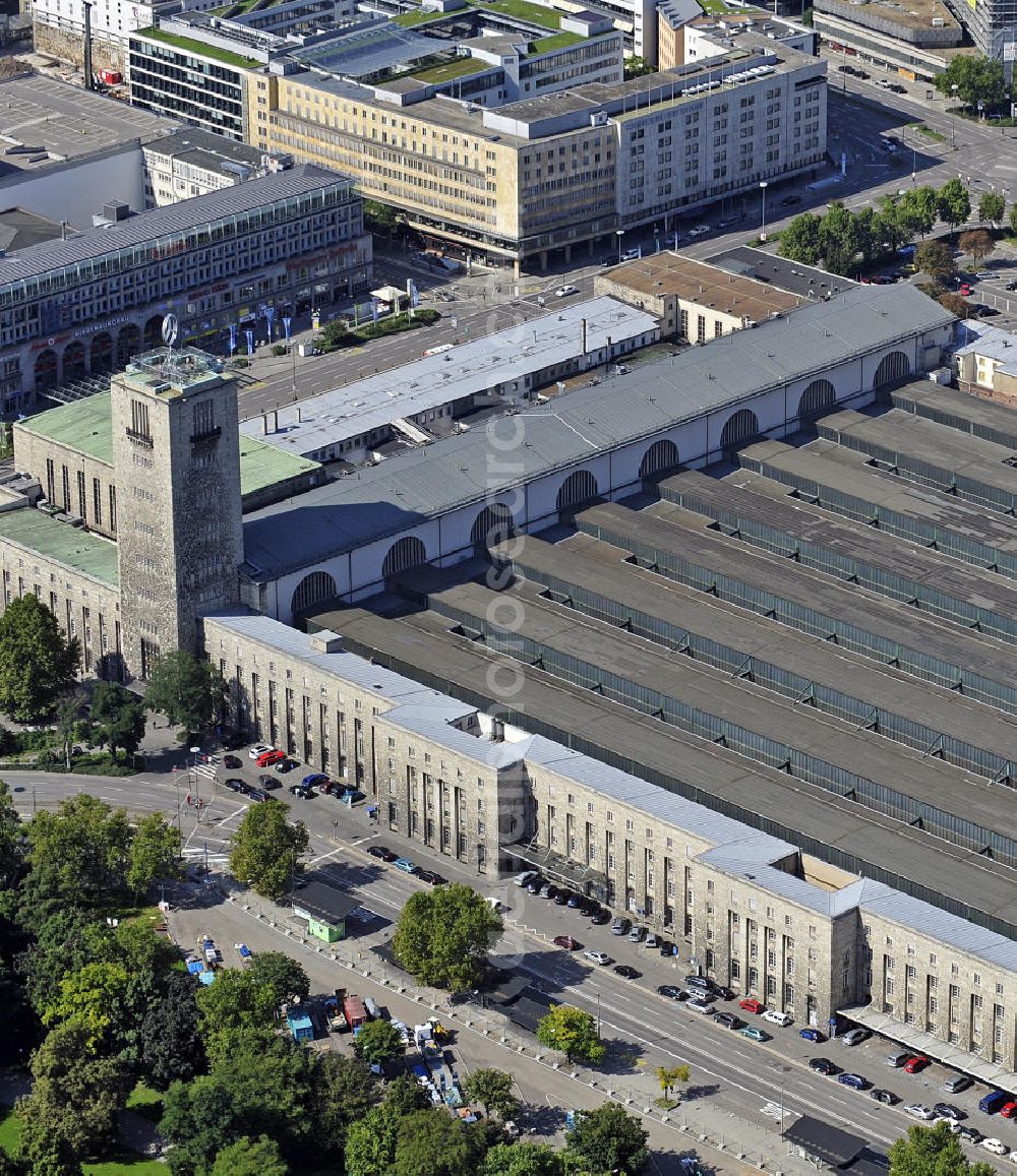 Stuttgart from above - Blick auf den Stuttgarter Hauptbahnhof. Der ab 1914 erbaute Kopfbahnhof soll im Rahmen des Projektes Stuttgart 21 zum Großteil abgerissen und in einen unterirdischen Durchgangsbahnhof umgewandelt werden. View of Stuttgart Central Station. The termnal station will be largely demolished during the project Stuttgart 21 and converted into an underground transit station.