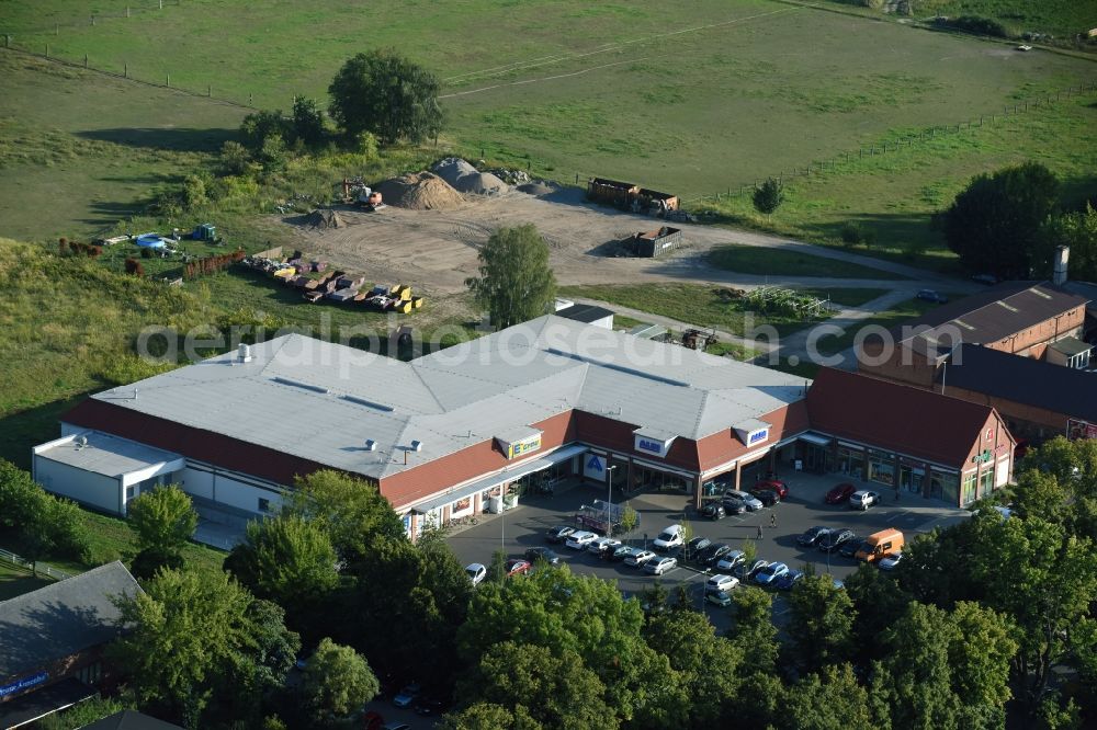 Aerial photograph Werneuchen - Store of the Supermarket ALDI Werneuchen in Werneuchen in the state Brandenburg