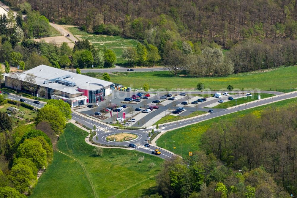 Aerial photograph Siegen - Store of the Supermarket Dornseifers Frischemarkt Giersberg on Giersbergstrasse in Siegen in the state North Rhine-Westphalia, Germany