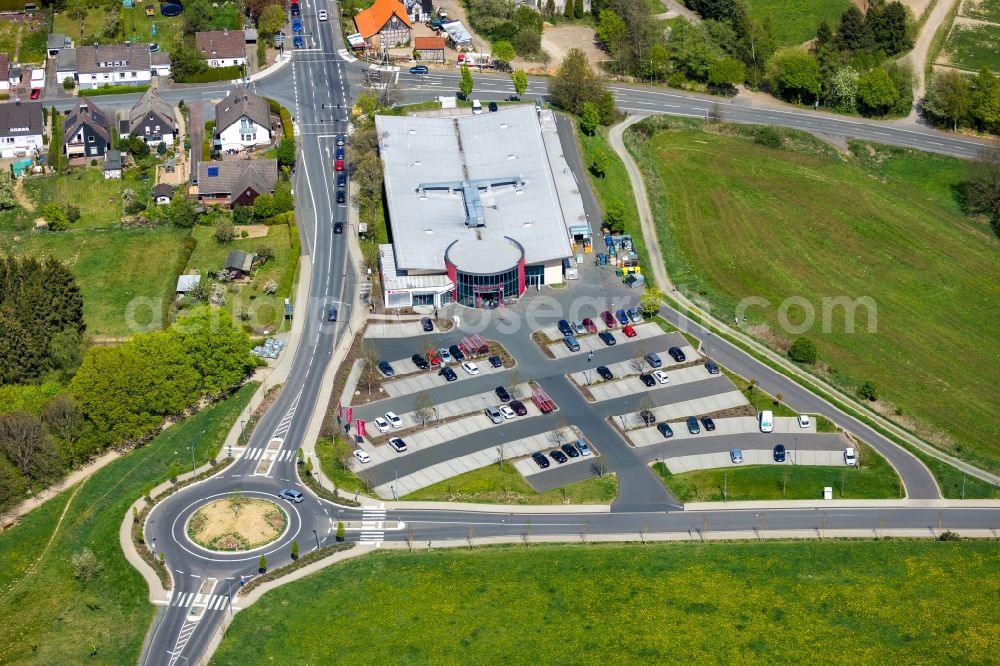 Aerial image Siegen - Store of the Supermarket Dornseifers Frischemarkt Giersberg on Giersbergstrasse in Siegen in the state North Rhine-Westphalia, Germany