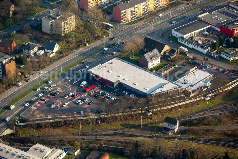 Herne from the bird's eye view: Store of the Supermarket Rewe on Dorstener Strasse in the Wanne-Eickel part of Herne in the state of North Rhine-Westphalia