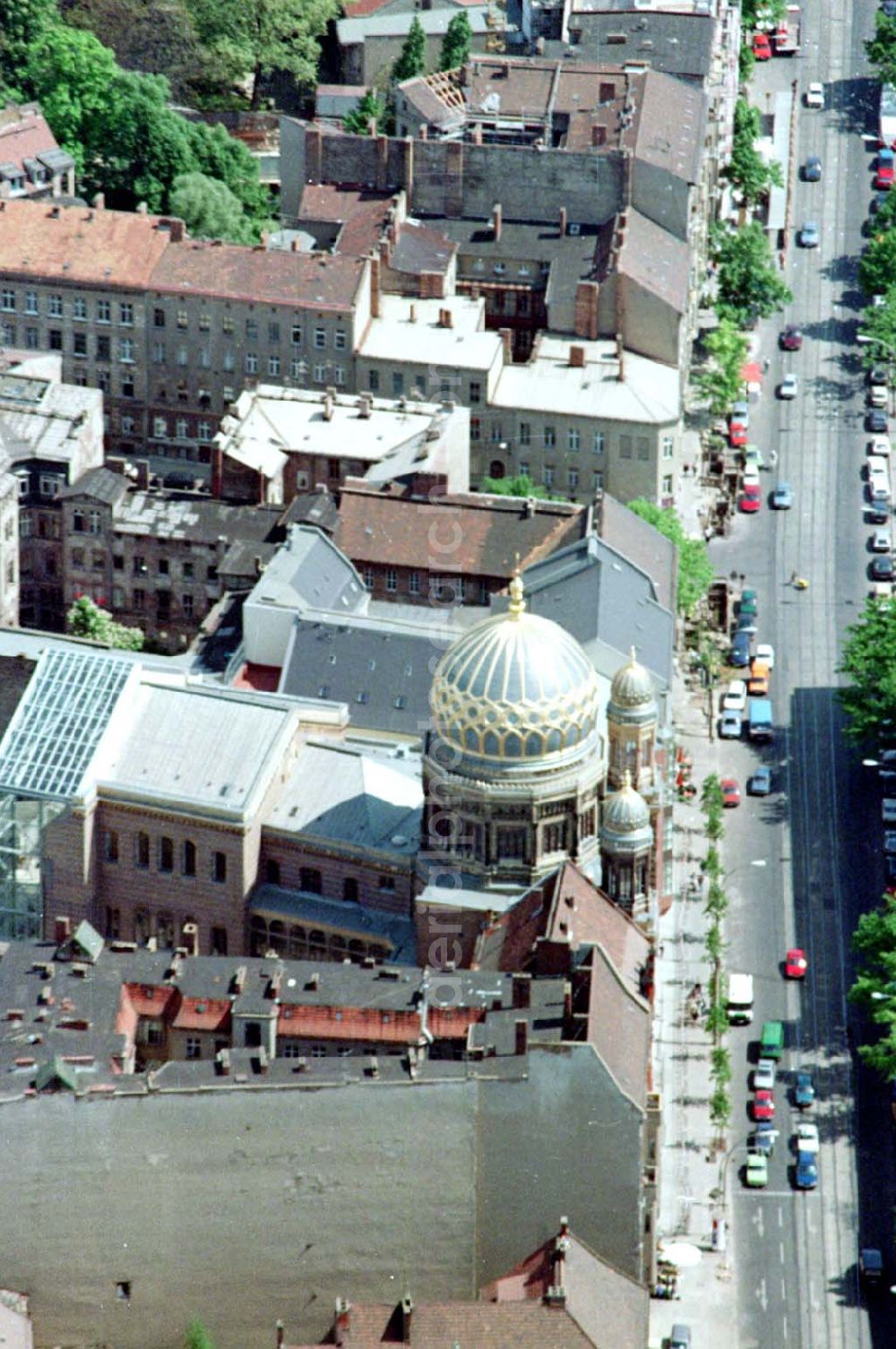 Aerial image Berlin - 23.06.1994 Synagoge an der Oranienburger Straße