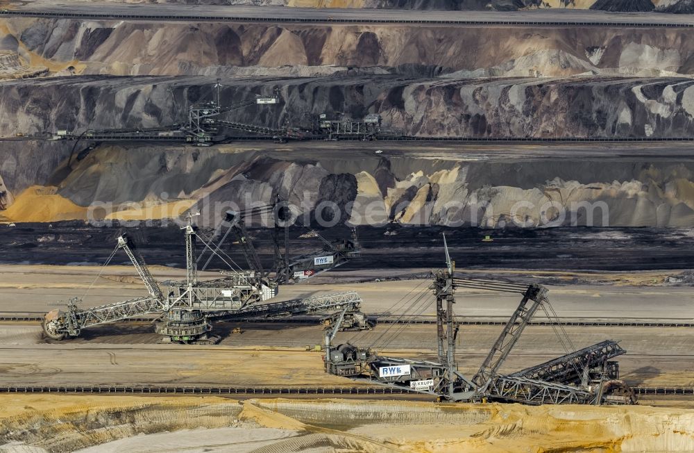 Aerial photograph Erkelenz - View of the opencast pit Garzweiler near Erkelenz in the state of North Rhine-Westphalia