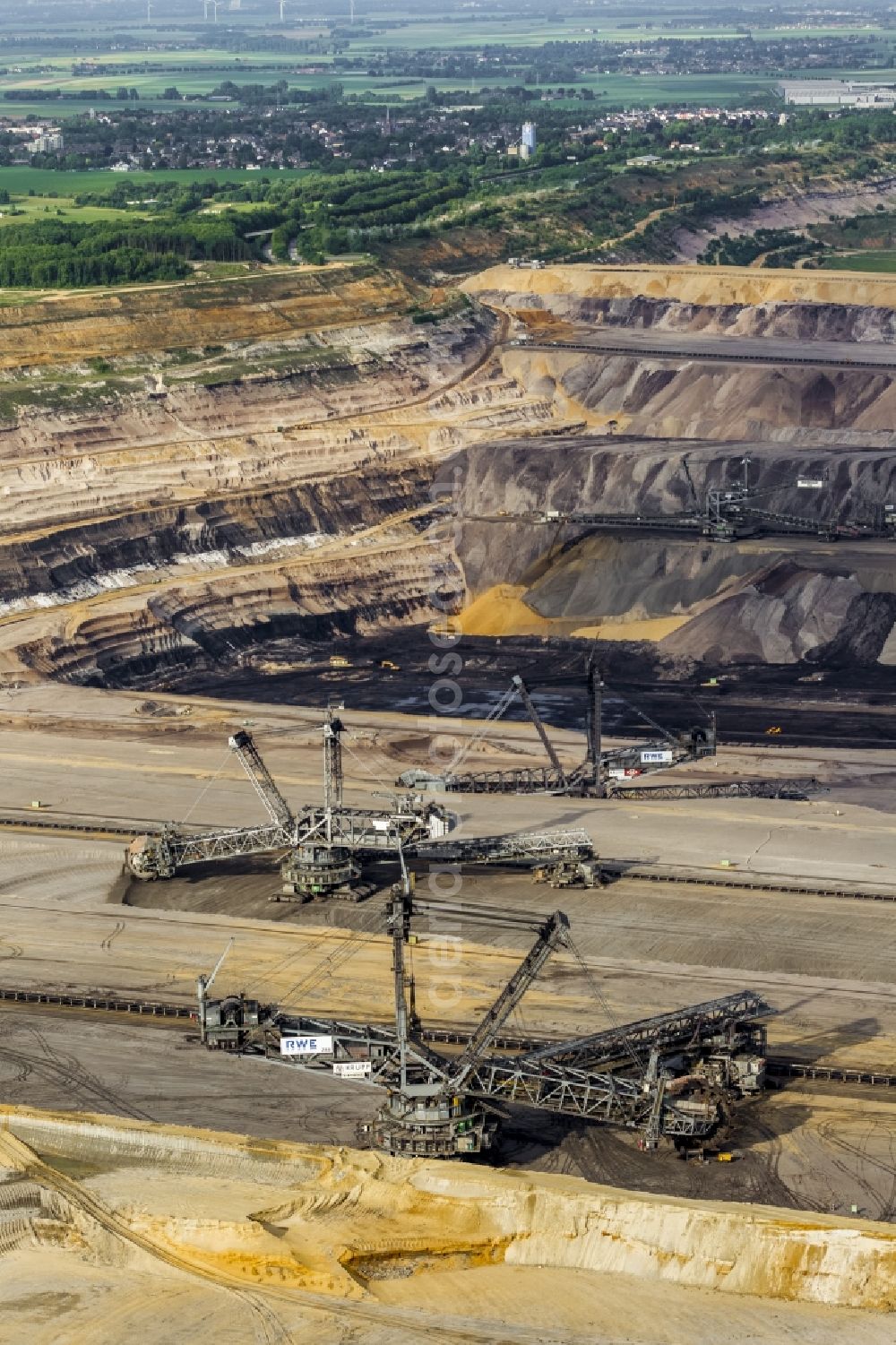 Erkelenz from above - View of the opencast pit Garzweiler near Erkelenz in the state of North Rhine-Westphalia