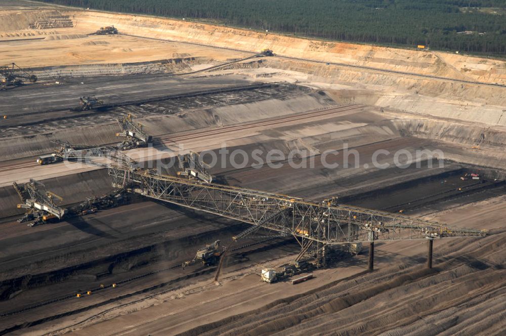 Nochten from the bird's eye view: Blick auf den Tagebau Nochten in Sachsen. Der Tagebau Nochten ist ein Braunkohletagebau in der Oberlausitz im Landkreis Görlitz, der von der Vattenfall Europe Mining AG betrieben wird. Der Betreiber Vattenfall Europe Mining ist mit ca. 7000 Beschäftigten der größte Arbeitgeber und Steuerzahler der Lausitz. Kontakt: Vattenfall Europe Mining AG, Tel. +49 0355 2887 3051,