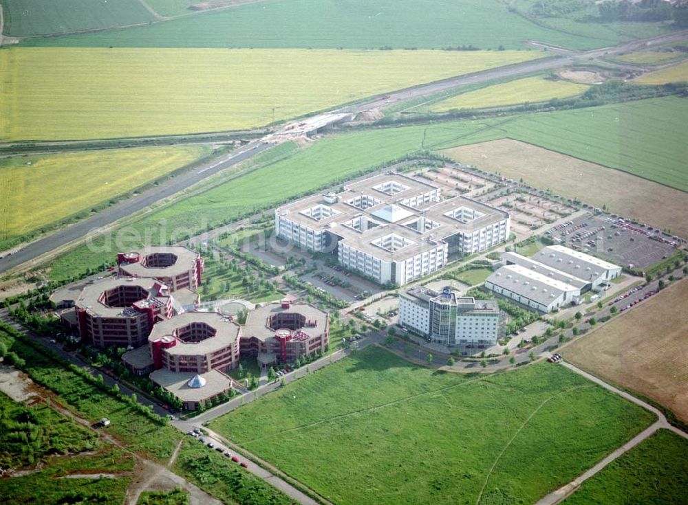 Schkeuditz bei Leipzig from the bird's eye view: Tagungszentrum mit Airporthotel am Flughafen Schkeuditz.